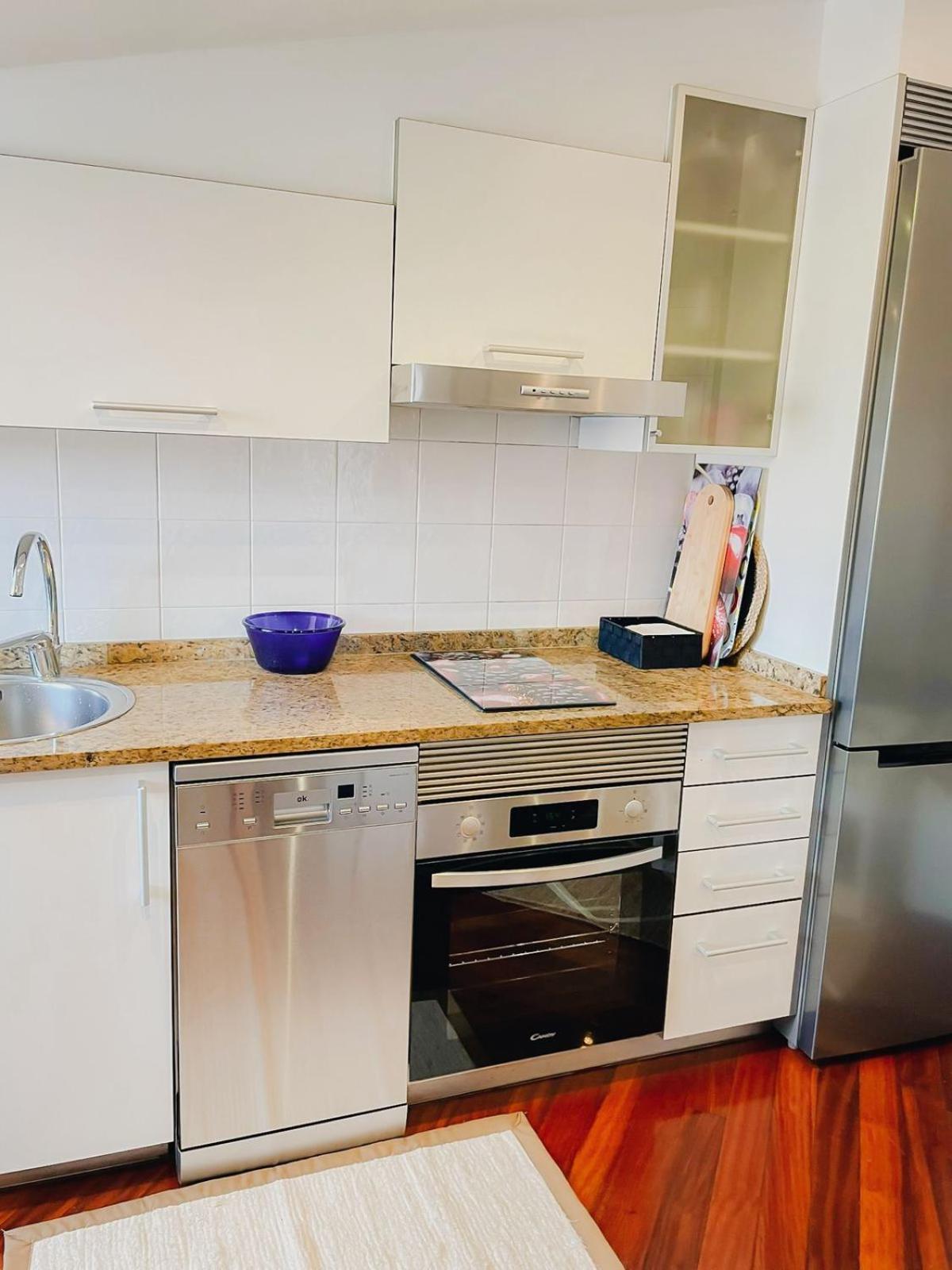 Apartamento Centro De Vigo, Garaje Y Vistas Ria Екстериор снимка