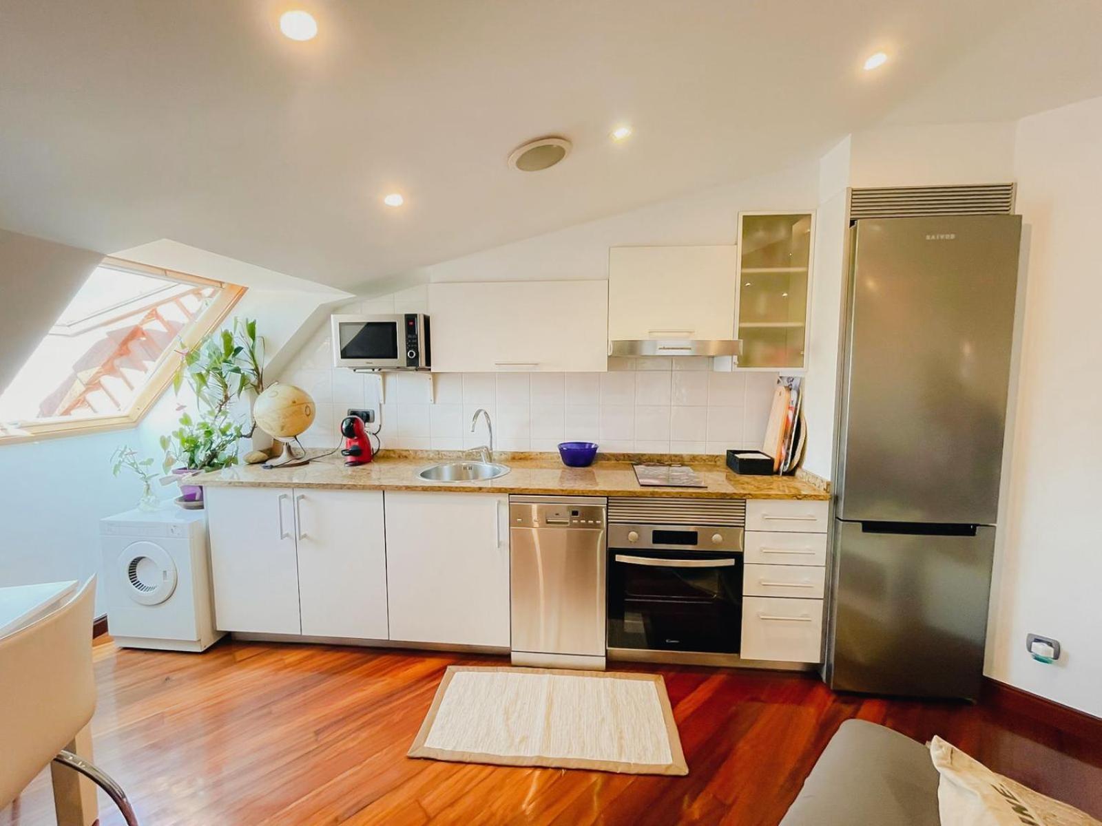 Apartamento Centro De Vigo, Garaje Y Vistas Ria Екстериор снимка